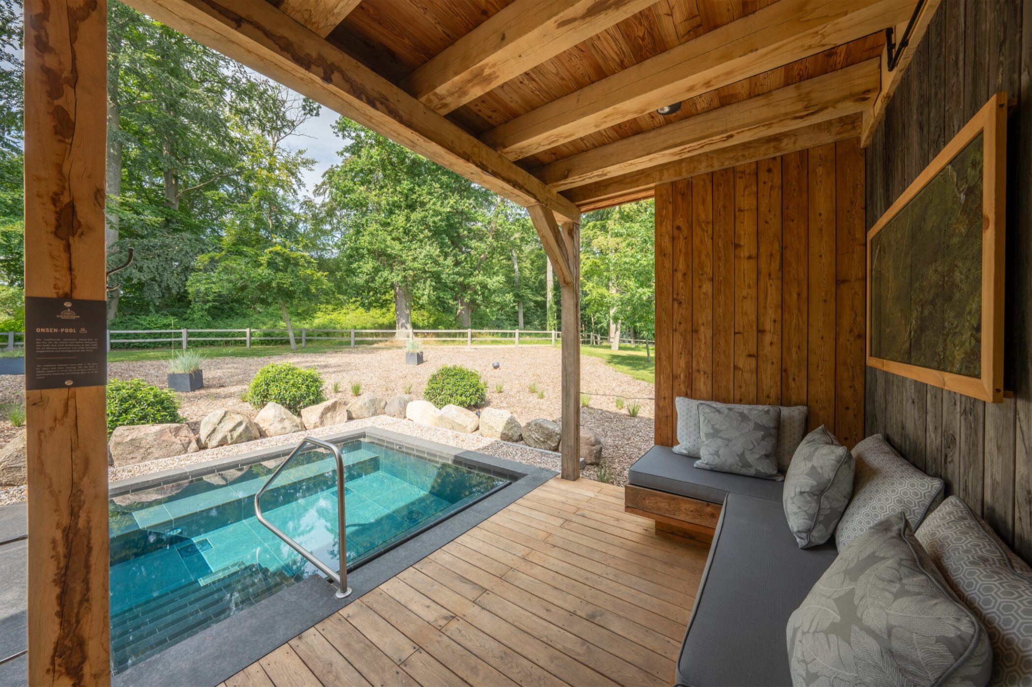 Wellness terrace and onsen at WEISSENHAUS resort